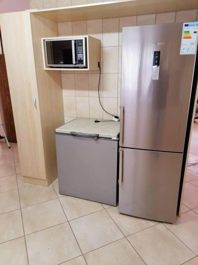Jjp Self Catering - Three Bedroom House Luderitz ภายนอก รูปภาพ